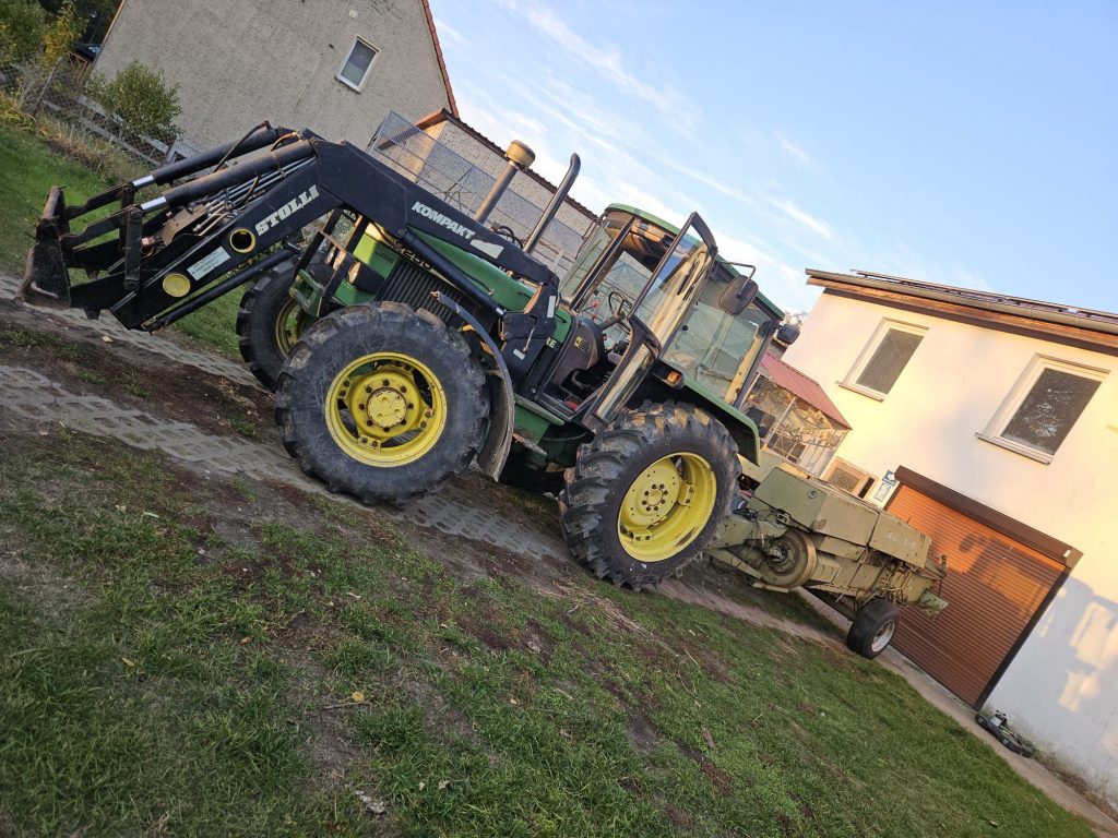 Traktor mit Anhänger